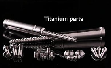 piezas médicas de titanio